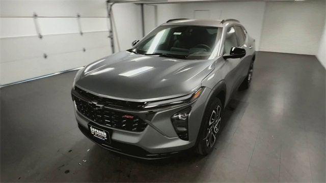 new 2025 Chevrolet Trax car, priced at $26,439
