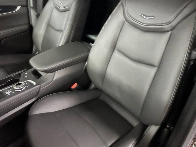 new 2025 Cadillac XT5 car, priced at $55,689