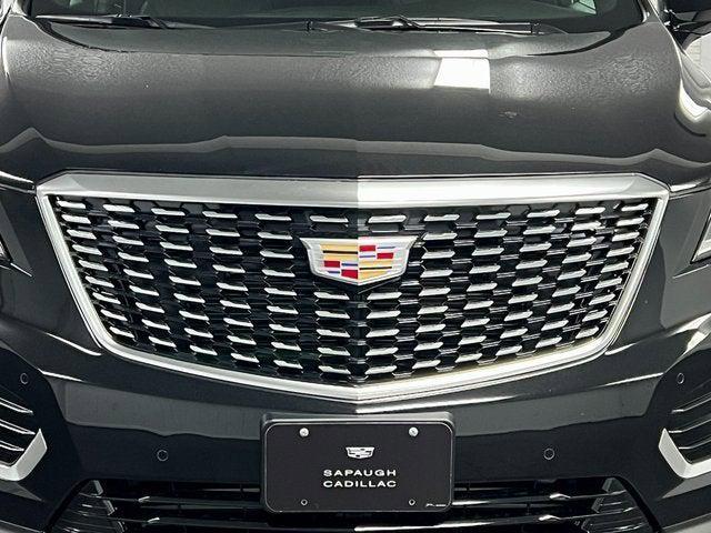 new 2025 Cadillac XT5 car, priced at $55,689