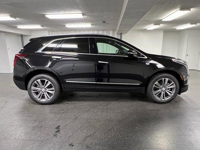 new 2025 Cadillac XT5 car, priced at $55,689