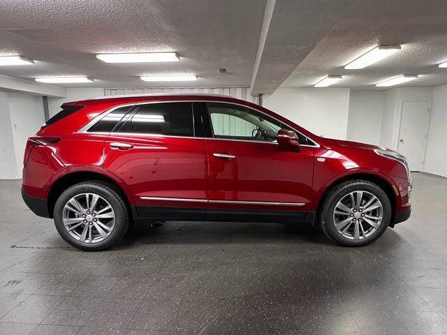 new 2025 Cadillac XT5 car, priced at $61,912