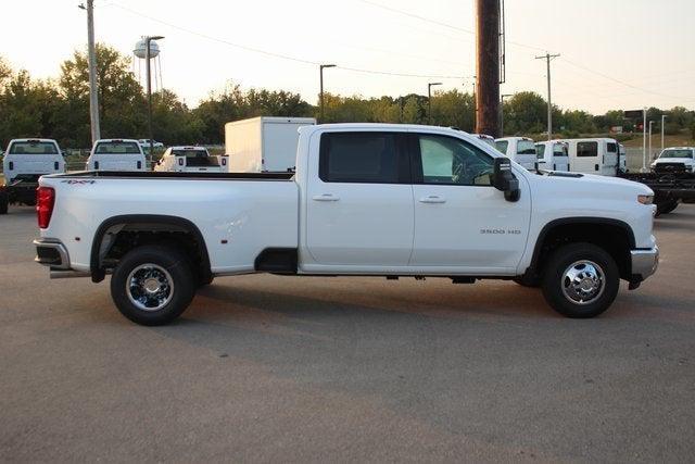 new 2025 Chevrolet Silverado 3500 car, priced at $77,644