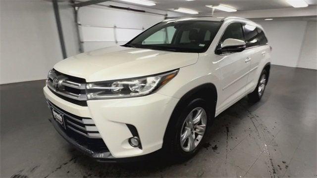 used 2017 Toyota Highlander car, priced at $23,597