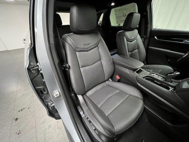 new 2025 Cadillac XT5 car, priced at $57,387
