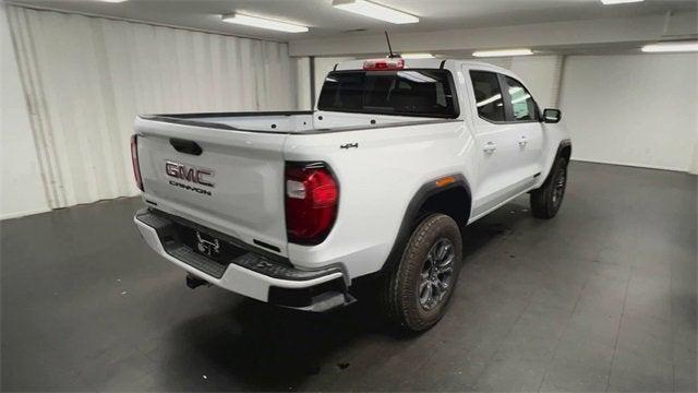 new 2025 GMC Canyon car, priced at $39,990