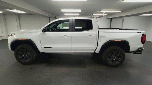 new 2025 GMC Canyon car, priced at $39,990