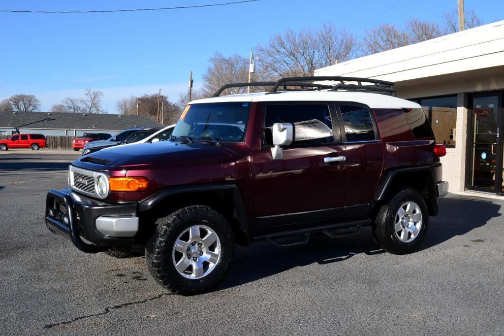 used 2007 Toyota FJ Cruiser car, priced at $13,991