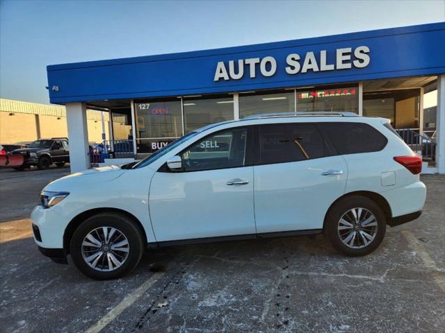 used 2020 Nissan Pathfinder car, priced at $15,950