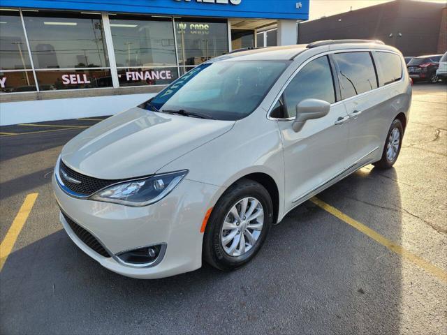 used 2017 Chrysler Pacifica car, priced at $9,950