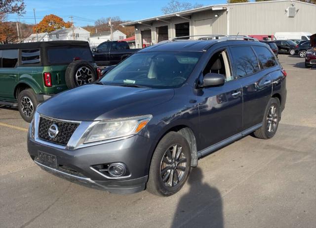 used 2014 Nissan Pathfinder car, priced at $7,950