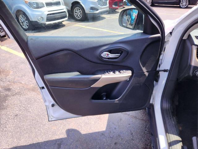 used 2018 Jeep Cherokee car, priced at $9,950
