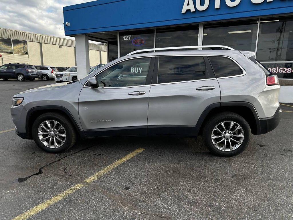 used 2021 Jeep Cherokee car, priced at $10,950