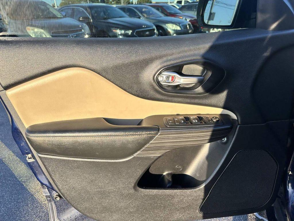 used 2016 Jeep Cherokee car, priced at $10,950