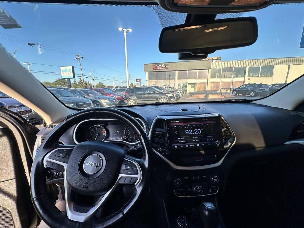 used 2016 Jeep Cherokee car, priced at $10,950
