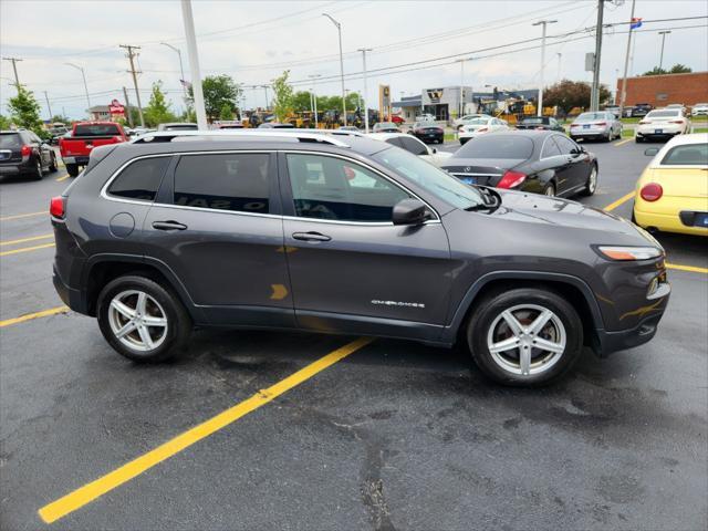 used 2016 Jeep Cherokee car, priced at $4,970