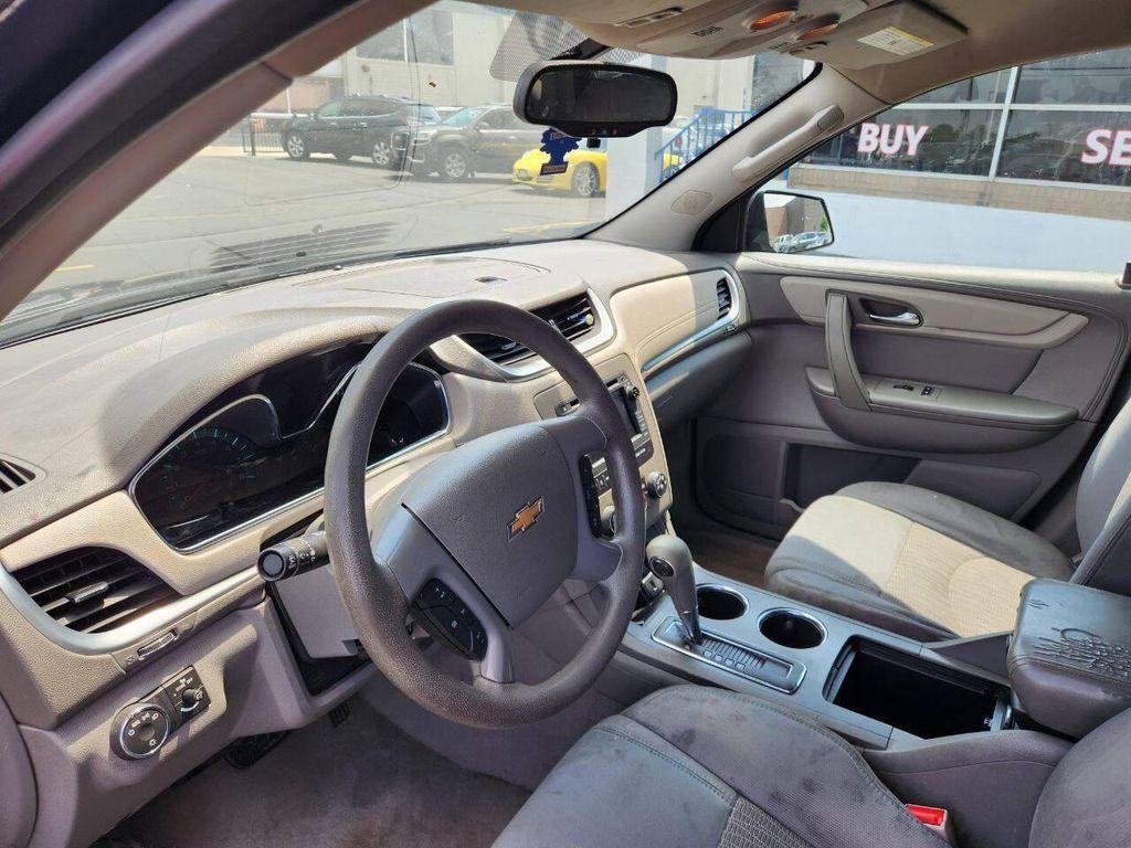 used 2015 Chevrolet Traverse car, priced at $3,950