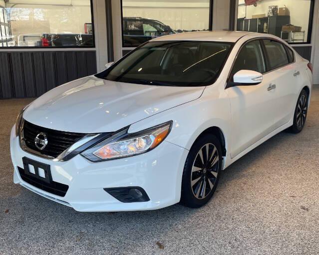 used 2018 Nissan Altima car, priced at $9,950