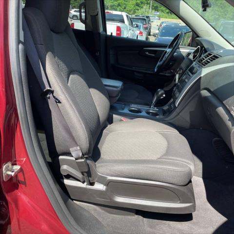 used 2010 Chevrolet Traverse car, priced at $6,950