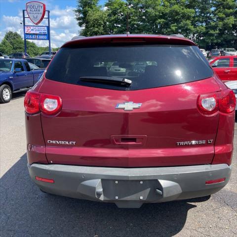 used 2010 Chevrolet Traverse car, priced at $6,950
