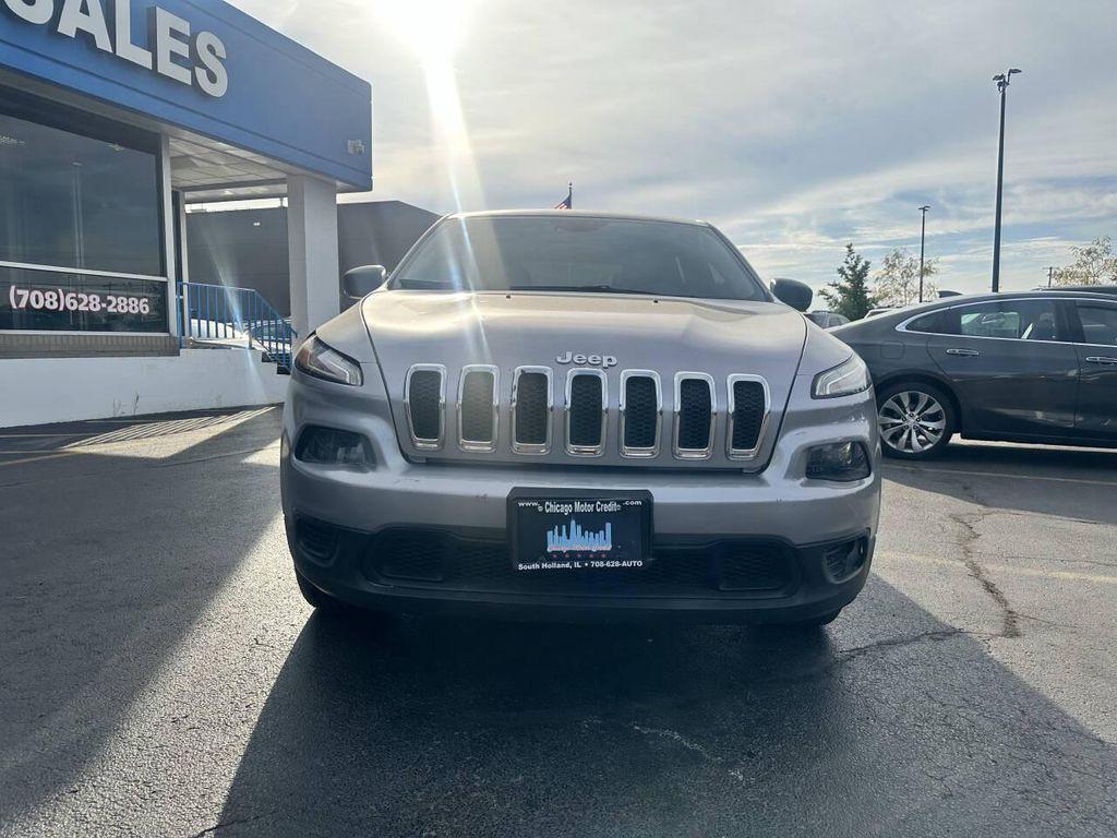 used 2015 Jeep Cherokee car, priced at $5,950