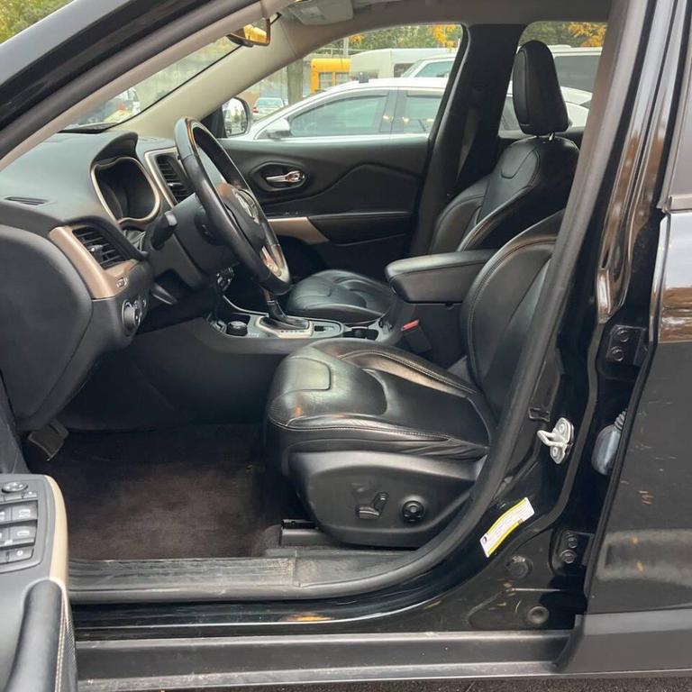 used 2018 Jeep Cherokee car, priced at $11,450