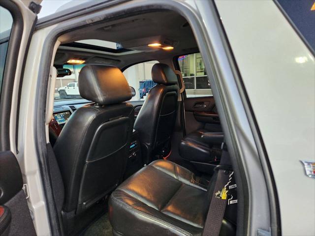 used 2007 Cadillac Escalade car, priced at $8,950