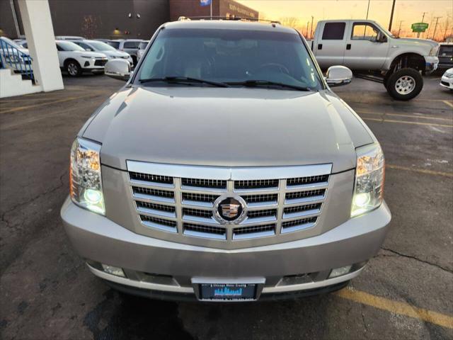 used 2007 Cadillac Escalade car, priced at $8,950