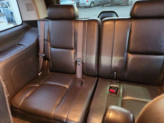 used 2007 Cadillac Escalade car, priced at $8,950