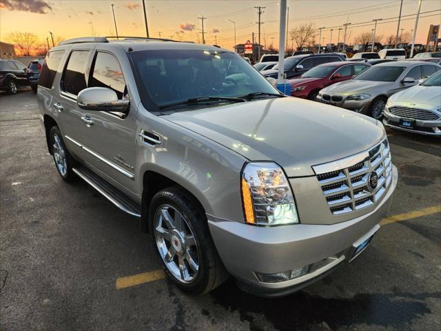 used 2007 Cadillac Escalade car, priced at $8,950