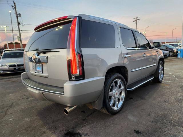 used 2007 Cadillac Escalade car, priced at $8,950