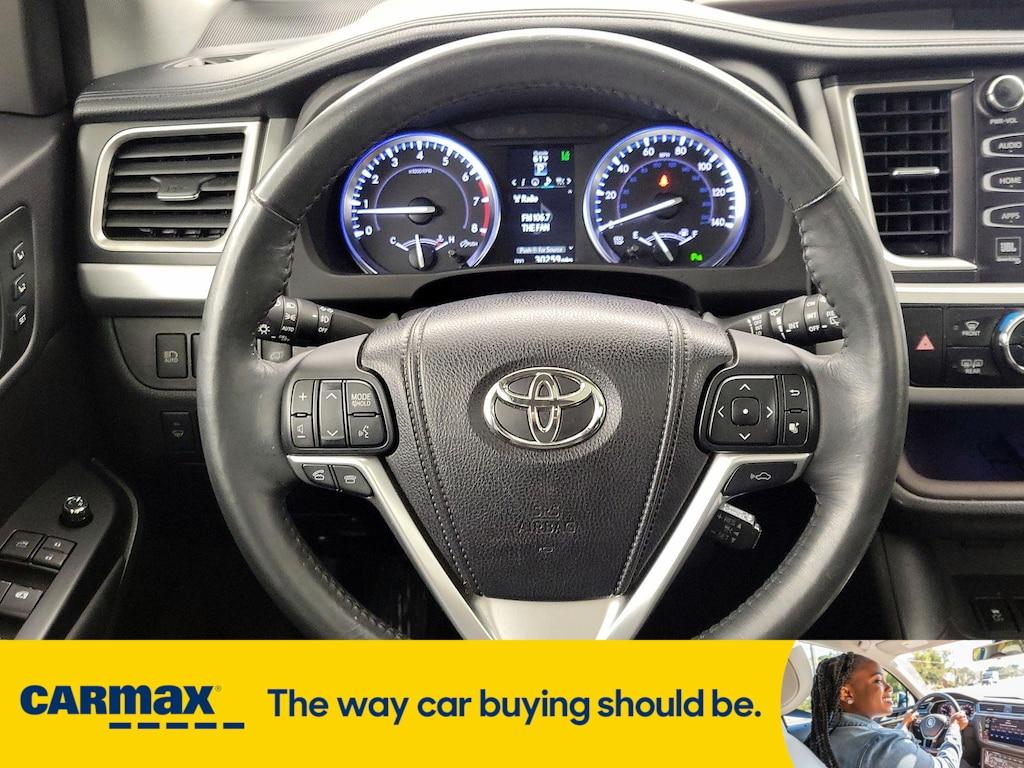 used 2015 Toyota Highlander car, priced at $31,998