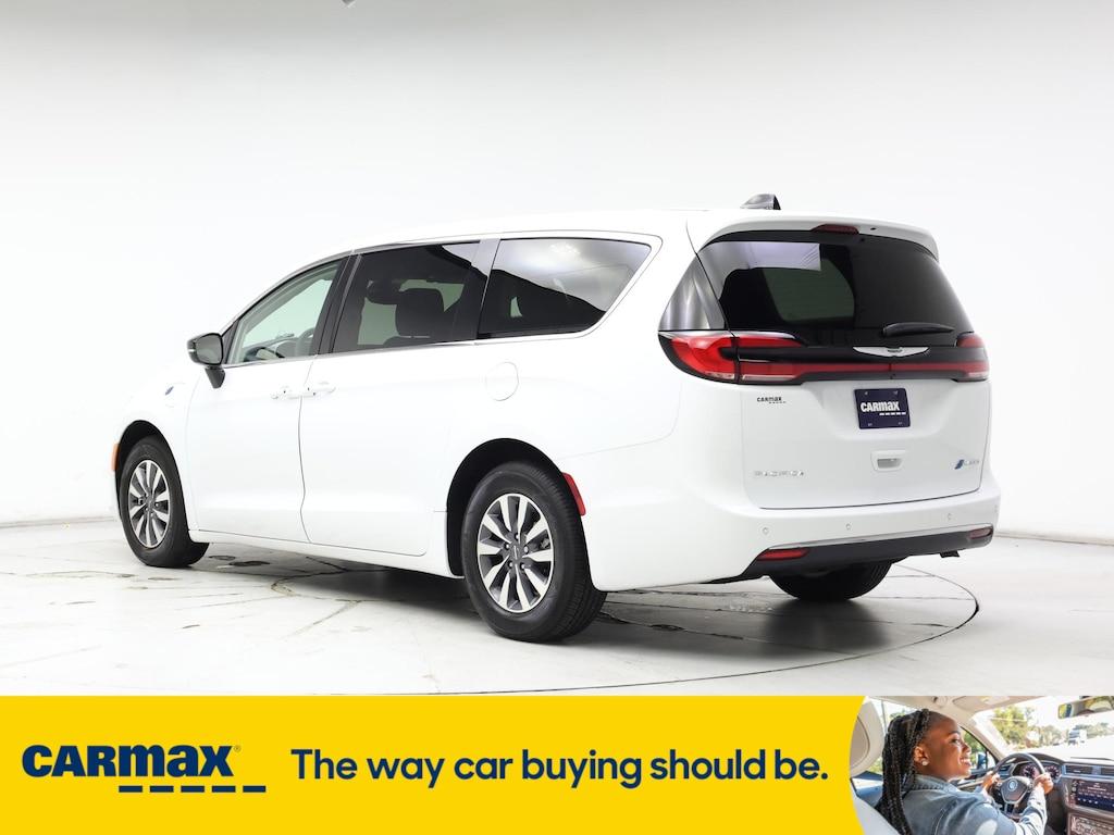 used 2024 Chrysler Pacifica Hybrid car, priced at $39,998