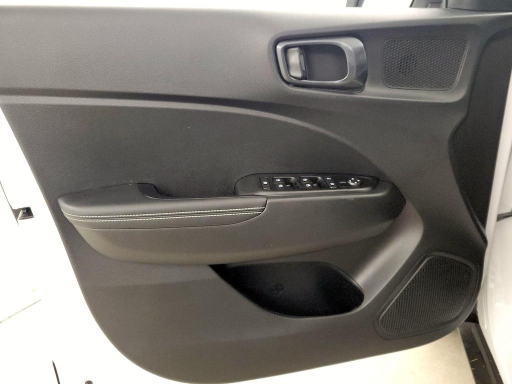 used 2022 Hyundai Venue car, priced at $21,998