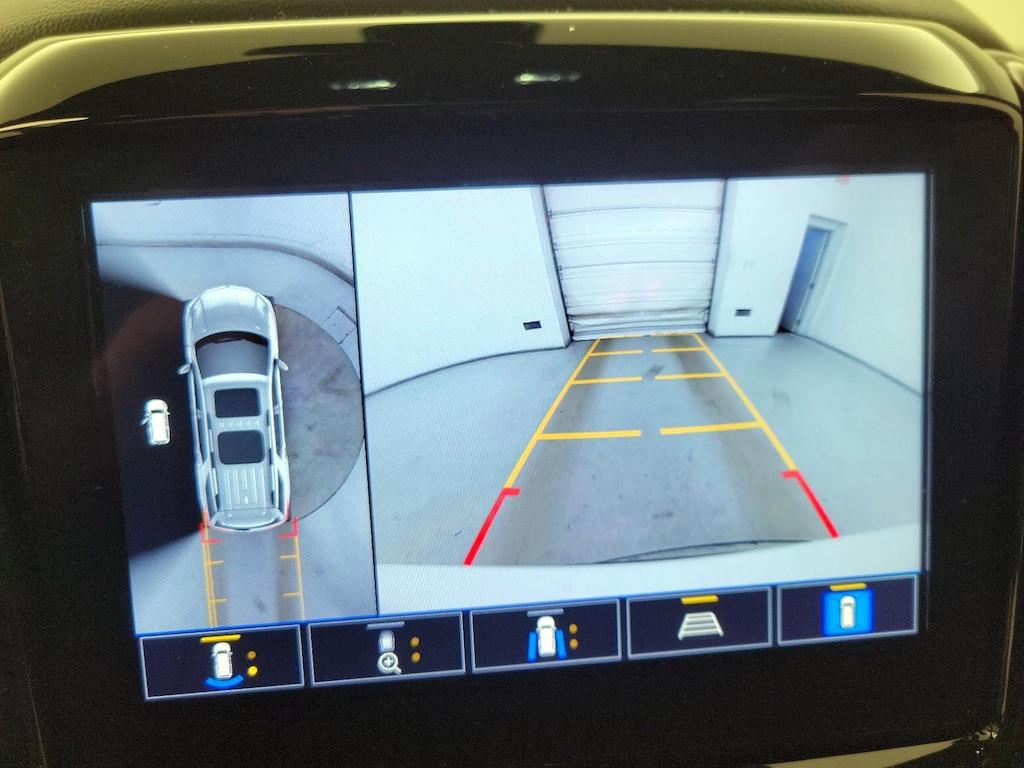 used 2022 Chevrolet Traverse car, priced at $29,998