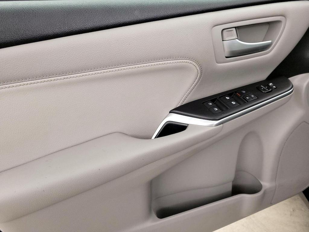 used 2017 Toyota Camry Hybrid car, priced at $16,998