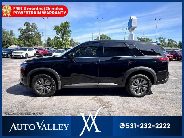 used 2024 Nissan Pathfinder car, priced at $27,950