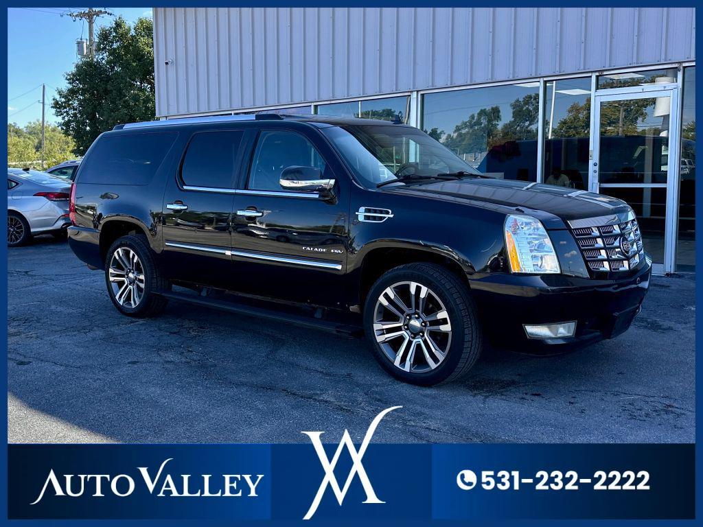 used 2011 Cadillac Escalade ESV car, priced at $9,995