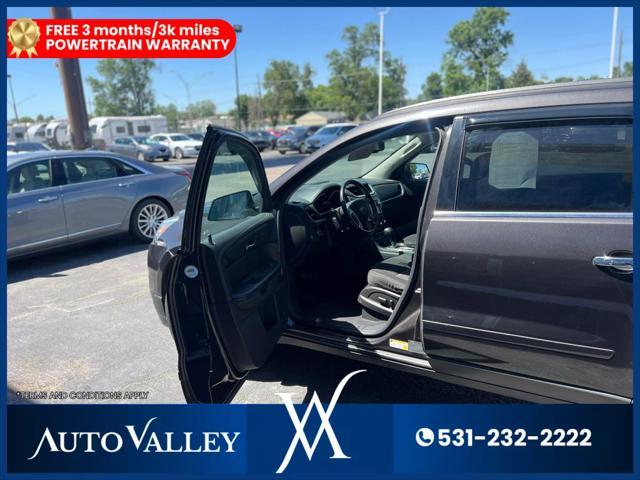 used 2017 Chevrolet Traverse car, priced at $11,250