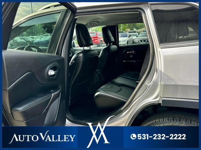 used 2019 Jeep Cherokee car, priced at $16,950