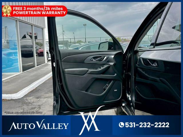 used 2018 Chevrolet Traverse car, priced at $19,999