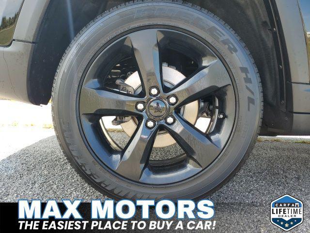 used 2024 Jeep Grand Cherokee car, priced at $34,670