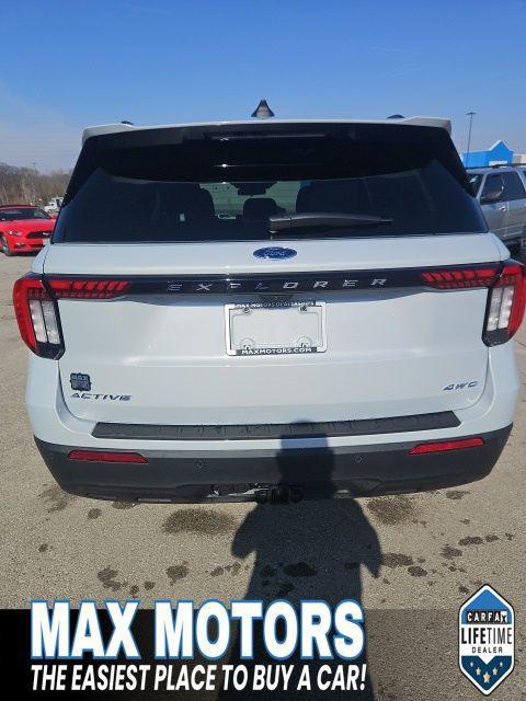 new 2025 Ford Explorer car, priced at $39,925