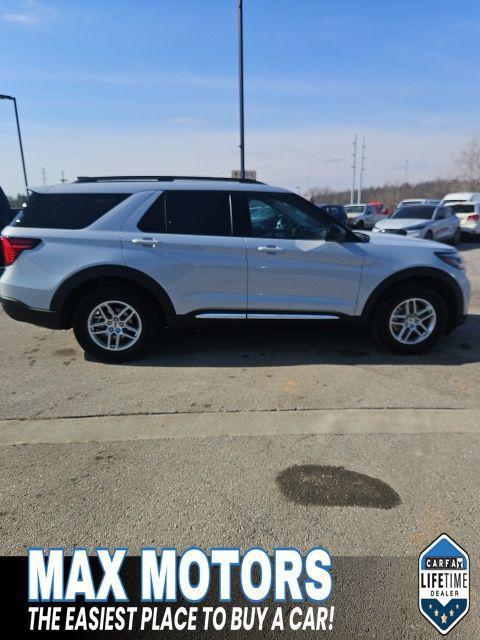 new 2025 Ford Explorer car, priced at $39,925