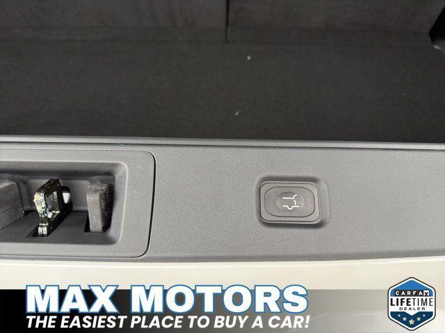 new 2025 Ford Expedition car, priced at $95,705