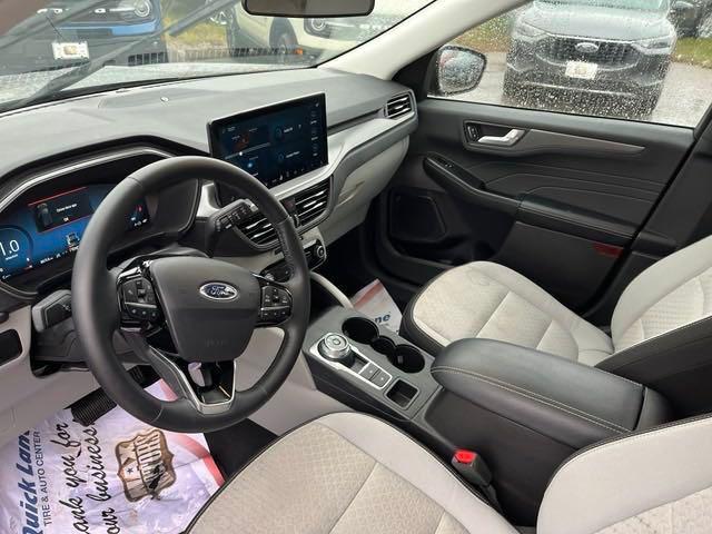 new 2024 Ford Escape car, priced at $31,233