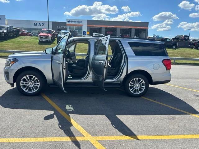 new 2024 Ford Expedition car, priced at $63,646