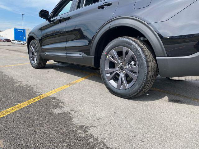 new 2024 Ford Explorer car, priced at $45,795