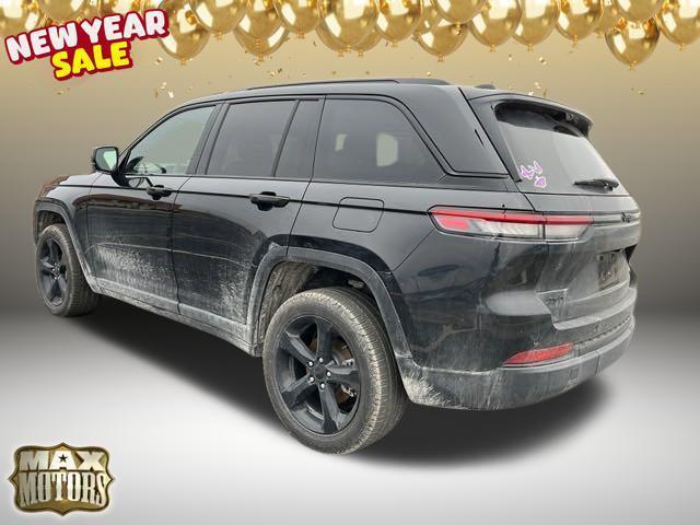 used 2024 Jeep Grand Cherokee car, priced at $41,887