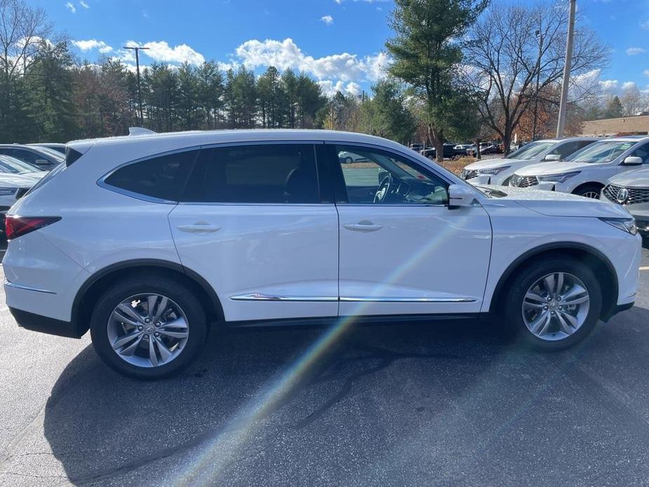 used 2022 Acura MDX car, priced at $37,489