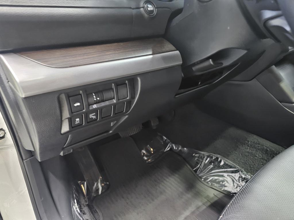 used 2015 Subaru Legacy car, priced at $9,995